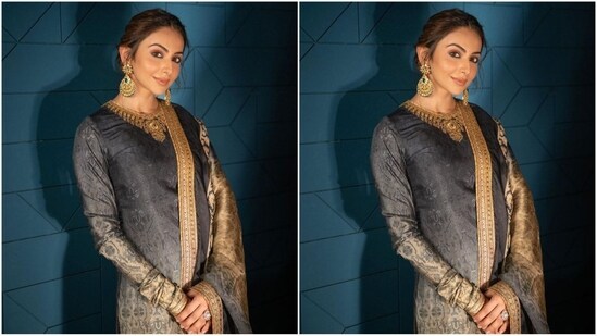 If you loved Rakul's outfit and are wonedring how much it costs then don't worry we have got your back. Rakul's stunning outfit is from the shelve of the brand JJ Valaya and incorporating it to your wardrobe will costs you a whooping amount of <span class=
