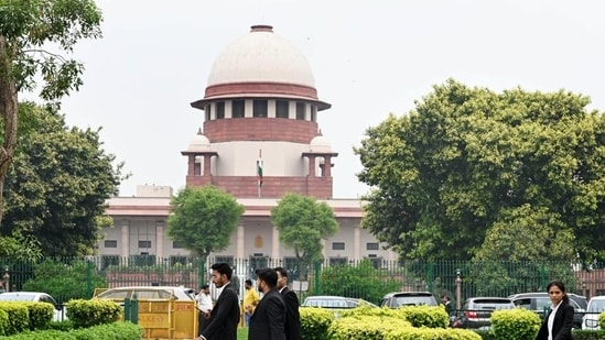 The Supreme Court said that an influx of divorce pleas highlights a disturbing pattern. (Arvind Yadav/HT)