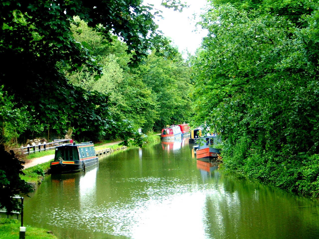 Situated between the upper River Thames (known as the Isis here) and the Cherwell, the riverside location gave Oxford its name in Saxon times, “Oxenaforda” or “Ford of the Oxen”. (Photo courtesy Experience Oxfordshire)