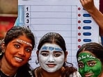 College students encourage people to vote on the even of the second phase. (Bhushan Koyande/HT Photo)