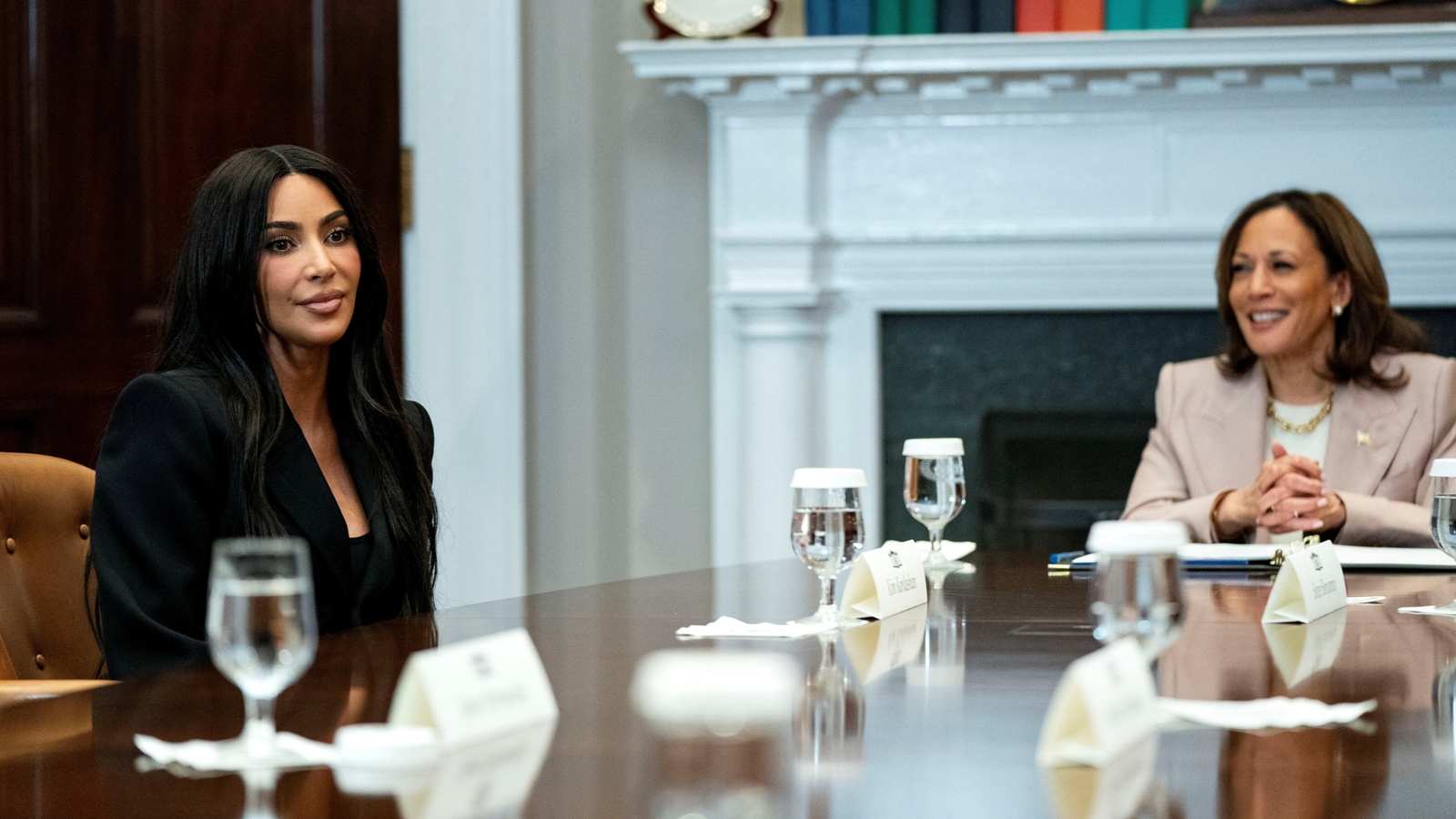 What Kim Kardashian and Kamala Harris doing behind White House's closed door - Vimarsana News