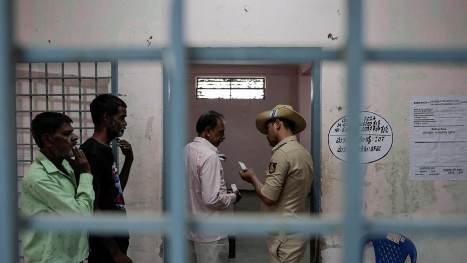 EVMs destroyed during clash over'lack' of amenities | Latest News India - Vimarsana News