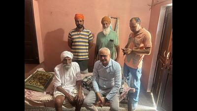 A native of Thari village of the Assandh sub-division, 107-year-old Gulzar Singh is the oldest voter of Karnal district. But his zeal to vote in the elections is an inspiration to many. (HT Photo)
