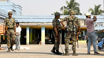 A CBI team, along with a security force in Sarberia in North 24 Parganas, West Bengal. Samir Jana/ HT file) A CBI team, along with a security force in Sarberia in North 24 Parganas, West Bengal. Samir Jana/ HT file)