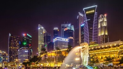 Singapore home prices grew at a slower pace last quarter and rents fell, as the city-state’s property boom began to lose steam. Singapore home prices grew at a slower pace last quarter and rents fell, as the city-state’s property boom began to lose steam.