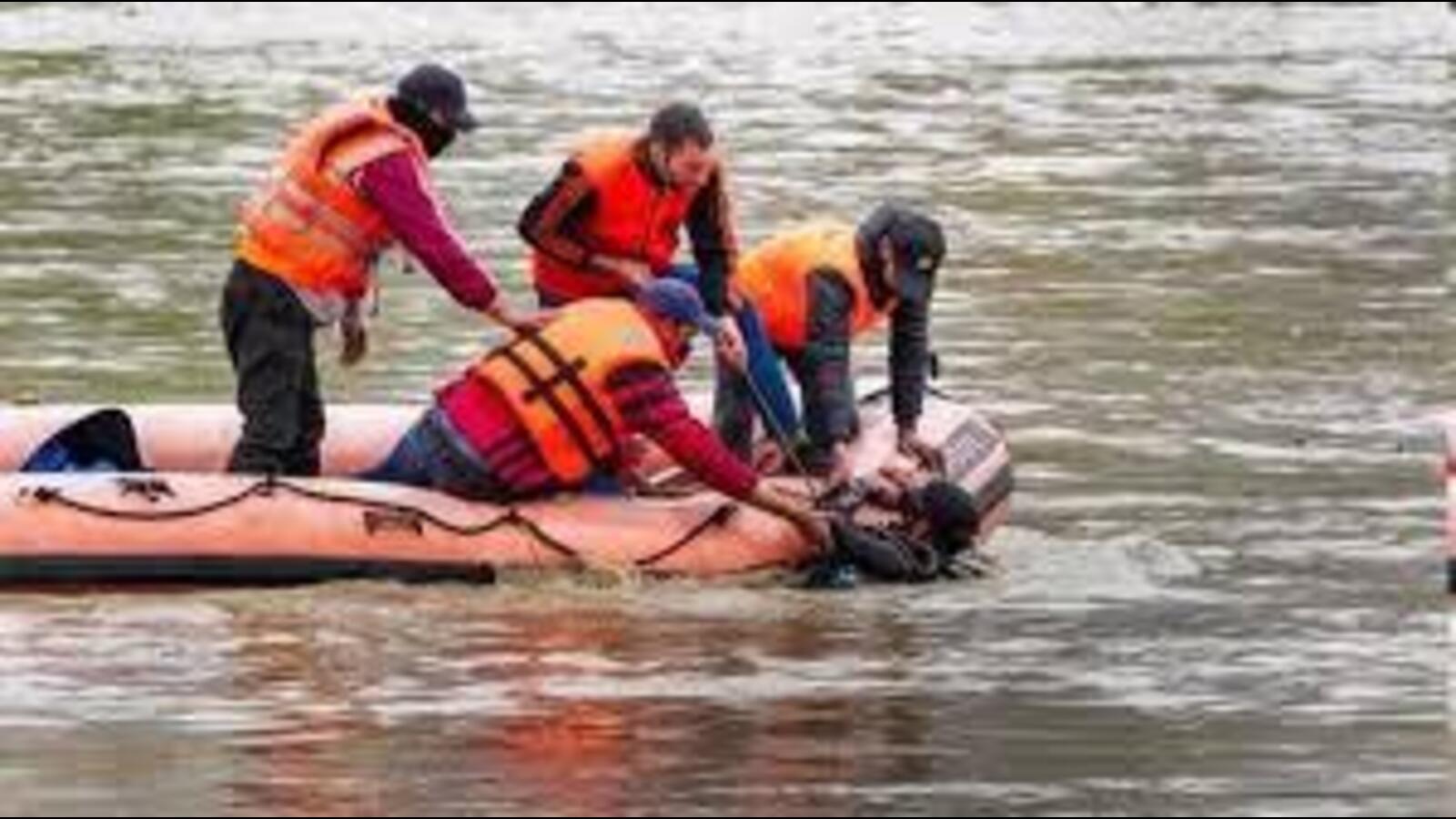 Kashmir boat capsize tragedy: Another minor boy’s body retrieved from ...