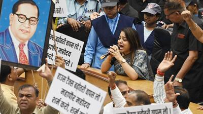 BJP and AAP councilors protest at the Civic Centre in New Delhi on Friday. (Sanjeev Verma/HT Photo) BJP and AAP councilors protest at the Civic Centre in New Delhi on Friday. (Sanjeev Verma/HT Photo)