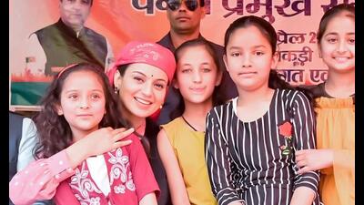 BJP candidate Kangana Ranaut during a public rally at Rampur Bushahr in Shimla on Saturday. (HT Photo) BJP candidate Kangana Ranaut during a public rally at Rampur Bushahr in Shimla on Saturday. (HT Photo)