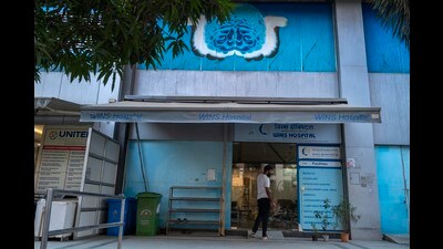 Fire brakes out in the Wins Hospital at Kandivali West on Saturday. (Satish Bate/ Hindustan Times) Fire brakes out in the Wins Hospital at Kandivali West on Saturday. (Satish Bate/ Hindustan Times)