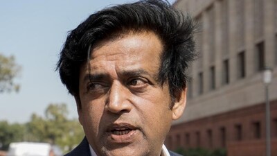 New Delhi: BJP MP Ravi Kishan at the Parliament House complex during the Budget session, in New Delhi, Wednesday, Feb. 7, 2024. (PTI Photo/Kamal Kishore) (PTI02_07_2024_000040B) (PTI) New Delhi: BJP MP Ravi Kishan at the Parliament House complex during the Budget session, in New Delhi, Wednesday, Feb. 7, 2024. (PTI Photo/Kamal Kishore) (PTI02_07_2024_000040B) (PTI)