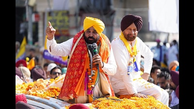 Punjab CM Bhagwant Mann addresses the crowd during the road show in support of Aam Aadmi Party (AAP) candidate Jagdeep Singh Kaka Brar for the Lok Sabha Polls, in Ferozepur on Saturday. (Photo: X) Punjab CM Bhagwant Mann addresses the crowd during the road show in support of Aam Aadmi Party (AAP) candidate Jagdeep Singh Kaka Brar for the Lok Sabha Polls, in Ferozepur on Saturday. (Photo: X)