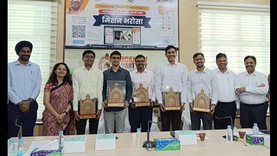 UPSC toppers felicitated in Lucknow (HT)