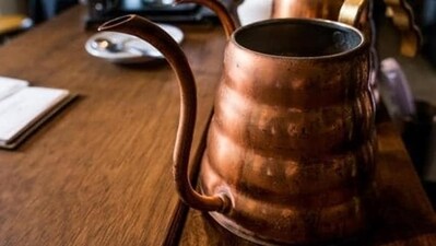 4. Copper: It plays a role in energy metabolism and iron absorption. You can have copper vessel water, sunflower seeds, lentils, and hemp seeds to ensure adequate copper levels in the body. Signs of copper deficiency include anemia, low body temperature, bone fractures and osteoporosis, low white blood cell count, irregular heartbeat, loss of pigment from the skin, and thyroid problems.&nbsp; (Unsplash)