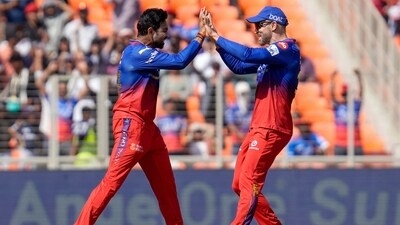Meanwhile, Swapnil Singh, Glenn Maxwell and Mohammed Siraj took a wicket each. (IPL-X)