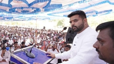 MP Prajwal Revanna at a meeting of JD(S)-BJP workers in Arakalagud, Hassan district, ahead of LS polls (PrajwalRevanna/ X) MP Prajwal Revanna at a meeting of JD(S)-BJP workers in Arakalagud, Hassan district, ahead of LS polls (PrajwalRevanna/ X)