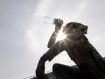 Heat health is generally addressed through the meteorological or medical lens and receives little attention in terms of its social determinants. 