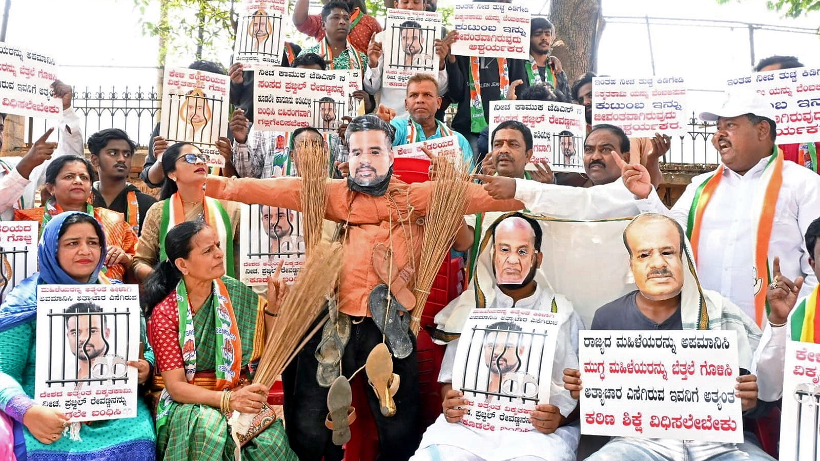 Prajwal Revanna sex videos case: HD Kumaraswamy reacts as Deve Gowda's grandson 'flees India' | Latest News India - Vimarsana News