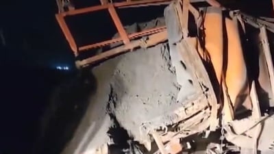 8 killed, 23 injured as goods vehicle collides with truck in Chhattisgarh's Bemetara 8 killed, 23 injured as goods vehicle collides with truck in Chhattisgarh's Bemetara