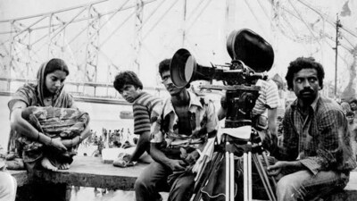 Shabana Azmi takes a rest on the sets of 1964's Paar. Shabana Azmi takes a rest on the sets of 1964's Paar.