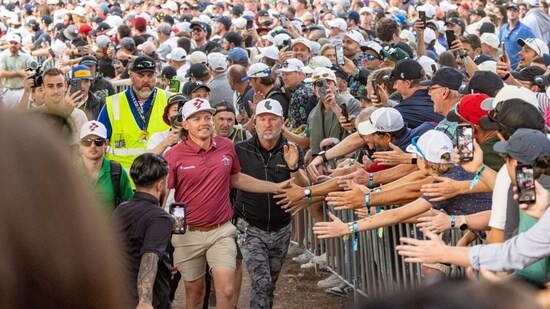 Cameron Smith with the Adelaide crowd (Source: LIV Golf)