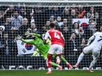 Know what Opta revealed about the chances of Manchester City and Arsenal winning the EPL. Know what Opta revealed about the chances of Manchester City and Arsenal winning the EPL.