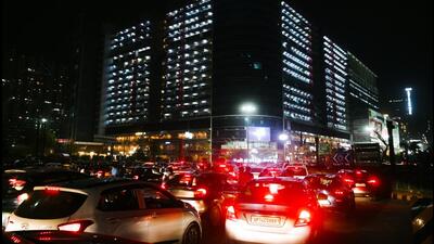 During peak hours, traffic is bumper-to-bumper from Parthala to Char Murti roundabout. (Sunil Ghosh/HT Photo) During peak hours, traffic is bumper-to-bumper from Parthala to Char Murti roundabout. (Sunil Ghosh/HT Photo)