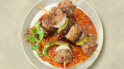 Craving Middle Eastern delight? Try this recipe of Roasted Lamb Dumplings and Dates with Lebanese Salsa (Photo by FreshToHome) Craving Middle Eastern delight? Try this recipe of Roasted Lamb Dumplings and Dates with Lebanese Salsa (Photo by FreshToHome)