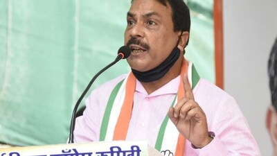 Maharashtra Pradesh Congress Committee (MPCC) deputy president Mohammad Arif Naseem Khan said that there is a resentment among Muslims that the ruling Maha Vikas Aghadi (MVA) government in Maharashtra hasn't yet implemented the announcement of giving five per cent Muslim quota in education and jobs. (Twitter/@naseemkhaninc) Maharashtra Pradesh Congress Committee (MPCC) deputy president Mohammad Arif Naseem Khan said that there is a resentment among Muslims that the ruling Maha Vikas Aghadi (MVA) government in Maharashtra hasn't yet implemented the announcement of giving five per cent Muslim quota in education and jobs. (Twitter/@naseemkhaninc)