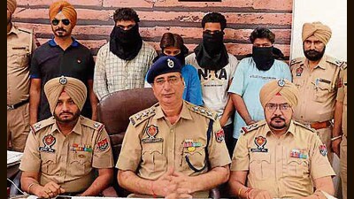 The accused in Ludhiana police custody on Tuesday. (HT Photo)