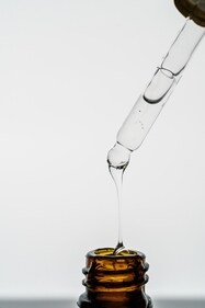 Find a serum that works best for your skin (Shutterstock)