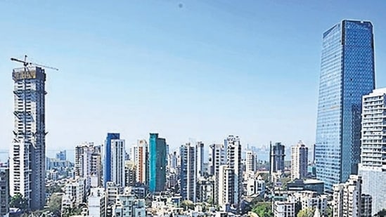 As many as 11,504 properties were registered in Mumbai in April 2024 up by 9% year-on-year, adding over ₹1,043 crore to the state exchequer. (HT PHOTO)