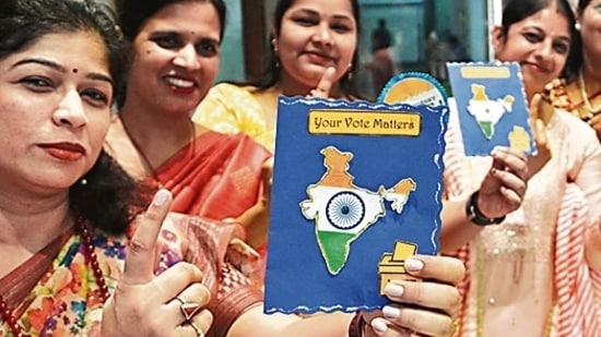 Thane, India - April ,29, 2024: The voters awareness campaign is going on vigorously for the citizens of the country to vote as much as possible, students and teachers of Saraswati School in Ghodbunder Road, Thane, gave a message to vote as a public awareness. So there should be maximum voting ,in Thane, in Mumbai, India, on, Monday, April,29, 2024. ( Praful Gangurde / HT Photo )