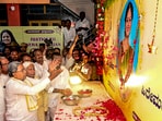 Hubballi: Karnataka Chief Minister Siddaramaiah pays his respects to Neha Hiremath, who was stabbed to death on the campus of her college, at her residence, in Hubballi, Thursday, April 25, 2024. (PTI Photo)(PTI04_25_2024_000288A)