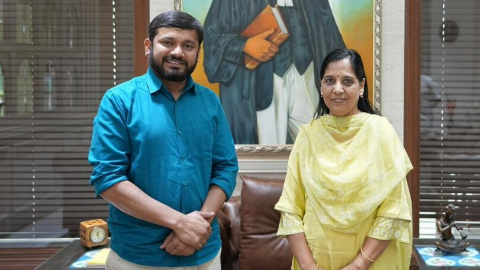 Kanhaiya Kumar meets Sunita Kejriwal: 'United in fight against dictatorship' | Latest News India - Vimarsana News