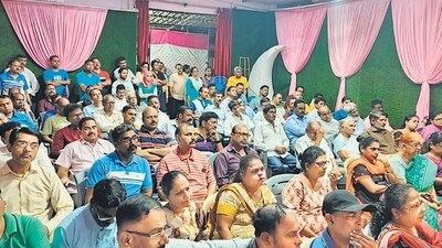 Bandra govt colony residents to boycott on voting over elusive pvt homes Bandra govt colony residents to boycott on voting over elusive pvt homes