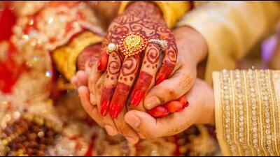 As per the Child Marriage Prohibition Act of 2006, girls should not be married before the age of 18 and boys before 21. (HT File) As per the Child Marriage Prohibition Act of 2006, girls should not be married before the age of 18 and boys before 21. (HT File)