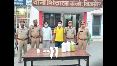 Two persons arrested with arms and inflammable material. (HT)