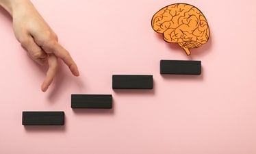 17 small steps to improve mental health every day (Image by Freepik) 17 small steps to improve mental health every day (Image by Freepik)