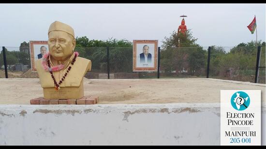 Mulayam Singh Yadav’s under-construction memorial in Safai.