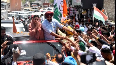 Amarinder Singh Raja Warring, Congress’ Lok Sabha candidate from Ludhiana during a roadshow in Ludhiana on Thursday. (Gurpreet Singh/HT)
