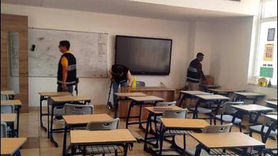 Chaos engulfed Delhi on Wednesday morning, as school after school dialled the police and reported that it had received bomb threats over email. (Hindustan Times)