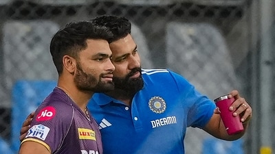 Rohit had a brief chat with Rinku on Thursday (PTI) Rohit had a brief chat with Rinku on Thursday (PTI)
