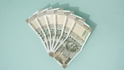 The Redditor shared how his parents ask him for ₹50,000 monthly. The Redditor shared how his parents ask him for ₹50,000 monthly.