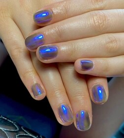 Blue Aurora jelly nails by lenavitch.nailz (Instagram) Blue Aurora jelly nails by lenavitch.nailz (Instagram)