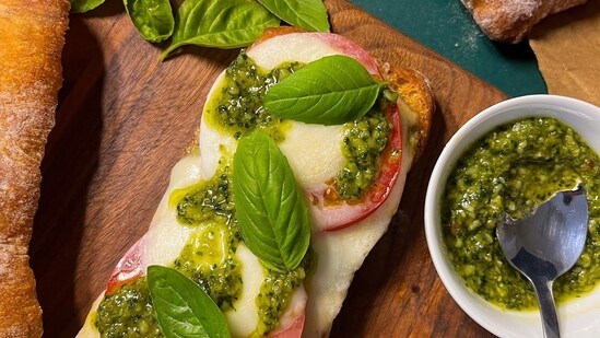 A classic Caprese sandwich (Instagram)