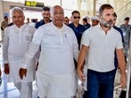 Shimoga: Congress president Mallikarjun Kharge with Rahul Gandhi,(PTI)