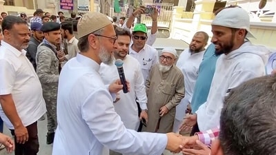 All India Majlis-e-Ittehadul Muslimeen (AIMIM) Chief Asaduddin Owaisi during a door-to-door campaign in the Fateh Shah Nagar, Edi Bazar and Kumarwadi areas, in Hyderabad, Telangana. (ANI) All India Majlis-e-Ittehadul Muslimeen (AIMIM) Chief Asaduddin Owaisi during a door-to-door campaign in the Fateh Shah Nagar, Edi Bazar and Kumarwadi areas, in Hyderabad, Telangana. (ANI)