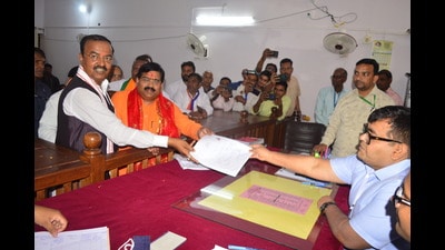 Sangam Lal Gupta of the BJP filing his nomination papers in Pratapgarh on Friday. (HT Photo) Sangam Lal Gupta of the BJP filing his nomination papers in Pratapgarh on Friday. (HT Photo)