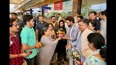 While talking to the media at the airport, Thakur, mocking Rahul Gandhi said, “Rahul till some time ago used to say ‘Daro Mat’ (do not be afraid) and now his switches sometimes from Amethi to Wayanad and then Wayanad to Rae Bareli, shows the fear of defeat in him.” (HT Photo) While talking to the media at the airport, Thakur, mocking Rahul Gandhi said, “Rahul till some time ago used to say ‘Daro Mat’ (do not be afraid) and now his switches sometimes from Amethi to Wayanad and then Wayanad to Rae Bareli, shows the fear of defeat in him.” (HT Photo)