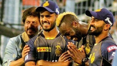 Shah Rukh Khan with Nitish Rana, Andre Russell and Dinesh Karthik Shah Rukh Khan with Nitish Rana, Andre Russell and Dinesh Karthik